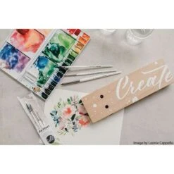 Da Vinci | Frau Hölle Loose Watercolor Florals Brush Gift Set — 3 Brushes -Pebeo Sales daVinci7CFrauHC3B6lleLooseWatercolorFloralsBrushGiftSetE280943brushes 2